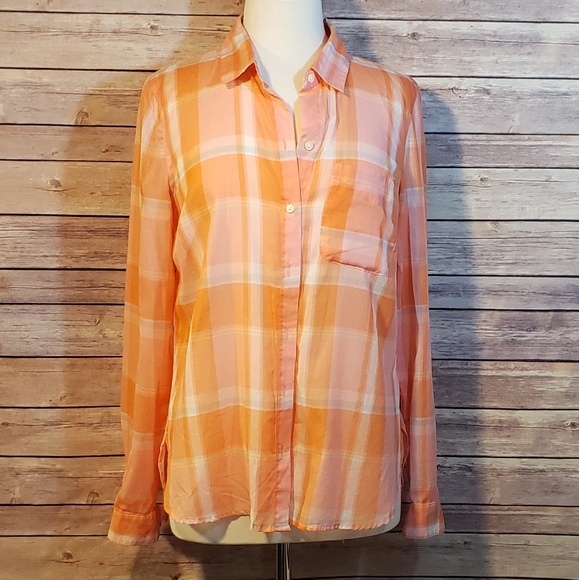 Old Navy Classic Lightweight Button-Up - Picture 1 of 7